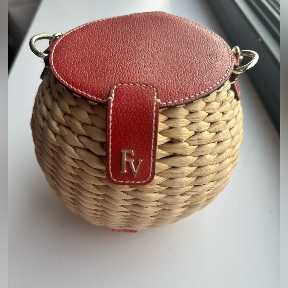 Frances Valentine Honeypot Basket Natural/Red Embroidered Heart - Picture 3 of 11